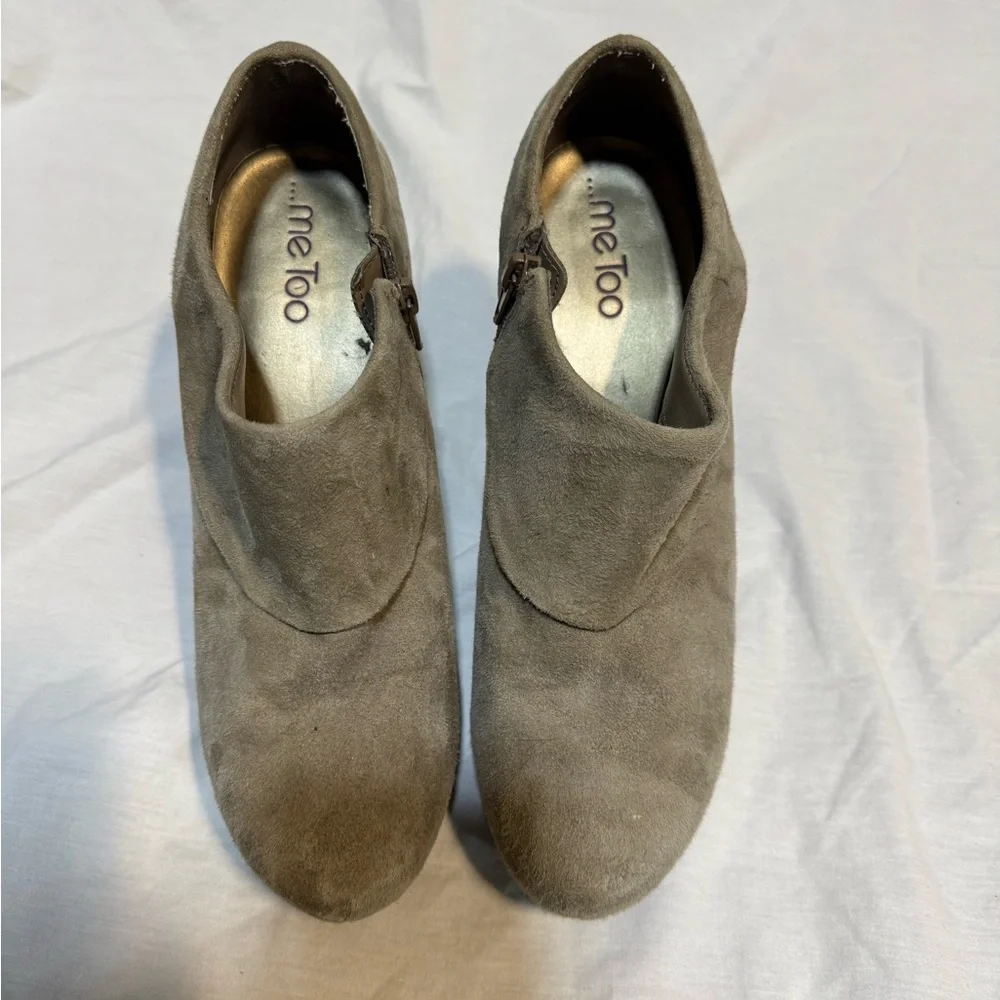 Elegant Tan Suede Women's Heels - Picture 4 of 4